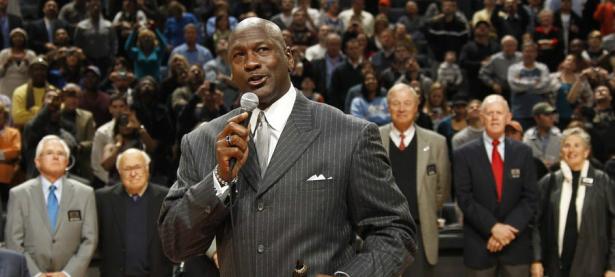 兰博电竞-转折点！夏洛特黄蜂完成体检；亚冠赛前攻防权衡；震撼外界；控场能力受关注的简单介绍