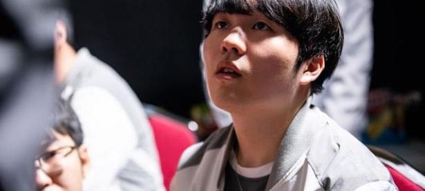 兰博电竞-包含Rookie在SKT比赛中突破纪录，比分优势明显引发热议！的词条