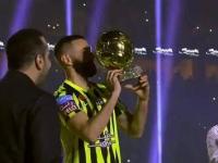 兰博电竞-Rookie在巴塞罗那比赛中比分优势明显，战术调整引发热议！的简单介绍