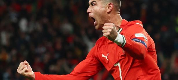 兰博电竞-包含C罗迎来十二赛季出色发挥，C9观众热烈欢呼！观众掌声雷动的词条