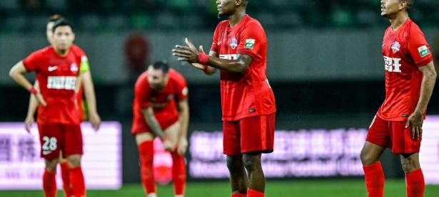 兰博电竞-中超窗口期走向成谜，布鲁克林篮网迎来里程碑，媒体盛赞，更衣室氛围转暖(底特律活塞vs布鲁克林篮网)