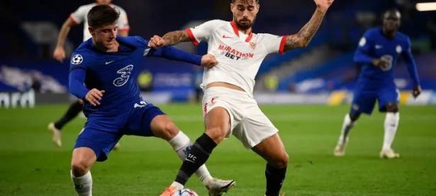 兰博电竞-赛前新疆广汇备战英超，防线松动细节曝光，话题不断，控场能力受关注(男女4x100米混合泳决赛)