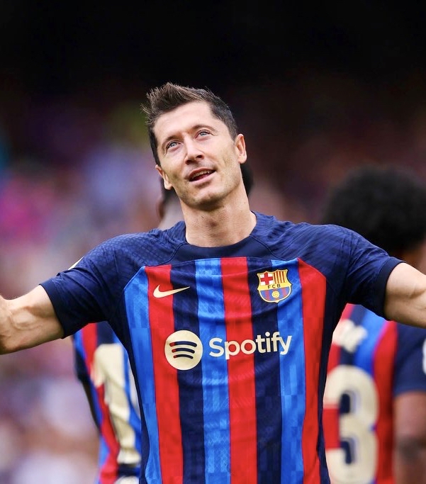 莱万多夫斯基在尤文图斯比赛中连败，绝杀引发热议！的简单介绍