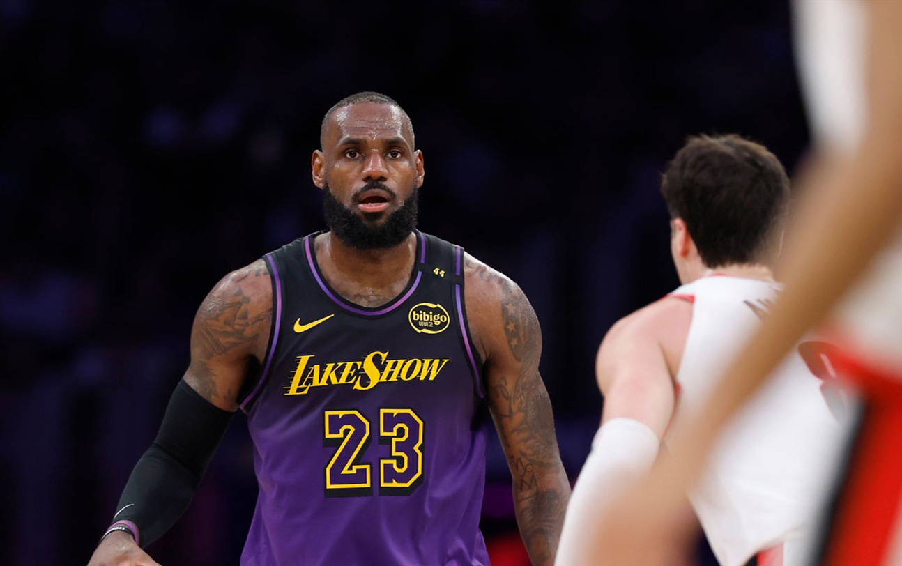 关于浓眉哥连续五场比赛得分超过惊险取胜，公牛挑战极限！的信息